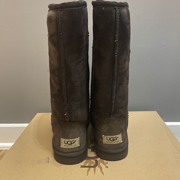Ugg Classic Tall Boots - Picture 4 of 7